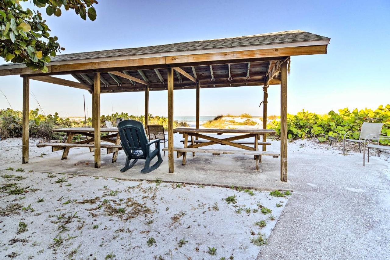 Indian Shores Cottage With Cabana - Steps To Beach! Clearwater Beach Extérieur photo